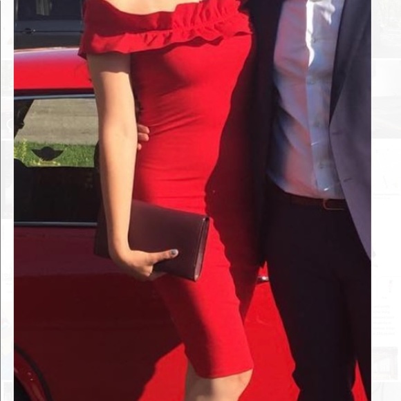 Pristine Zara Off Shoulder Ruffle Dress - Picture 3 of 4